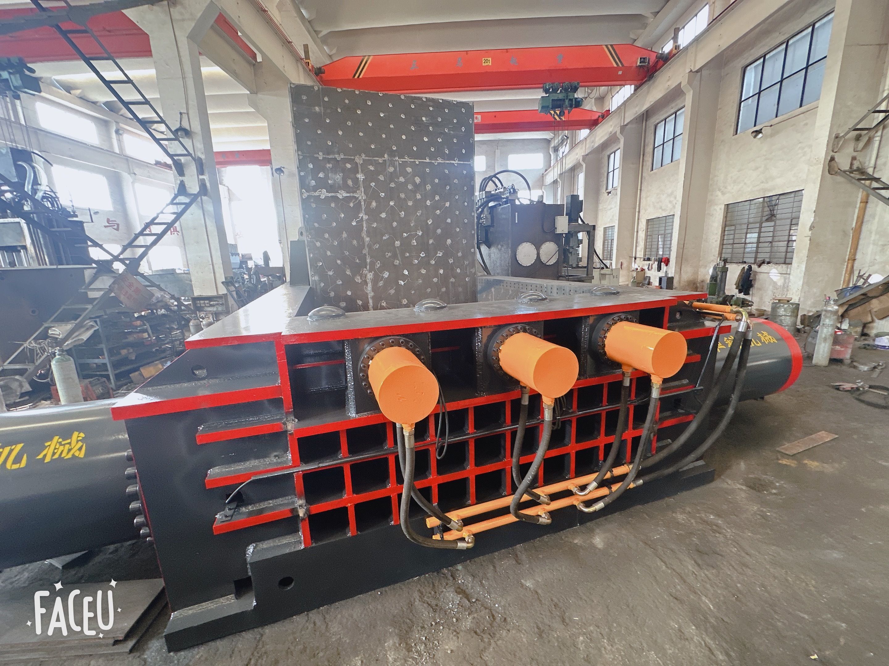 Derniers blogs de l'entreprise sur PLC Automatic vs Manual Scrap Metal Baler: Which Control System Is Better for Your Recycling Plant?