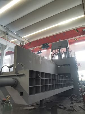Acheter Cisailleuse automatique de déchets métalliques H-13 Lamelle à haut harnais et large capacité de coupe online manufacture