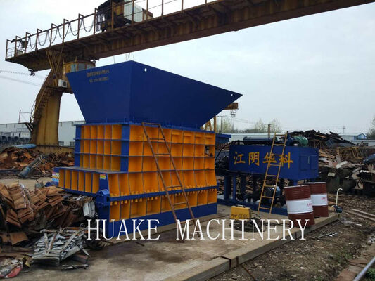 Acheter QSW-800 cisailleuse hydraulique de déchets métalliques avec force de coupe de 8000 kN, commande automatique PLC et débit de 9 à 12 tonnes/heure online manufacture